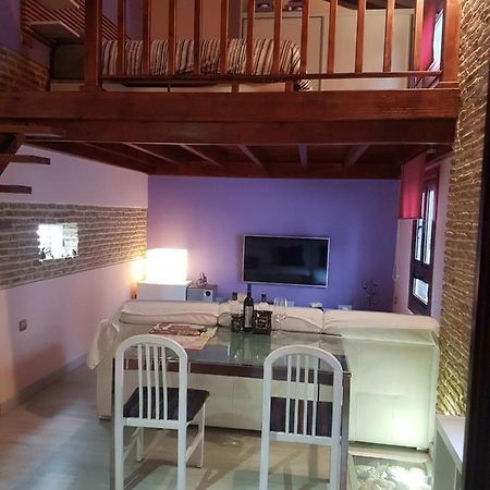 Cosy Double Room + Private Bathroom Sevilla Center Exteriör bild