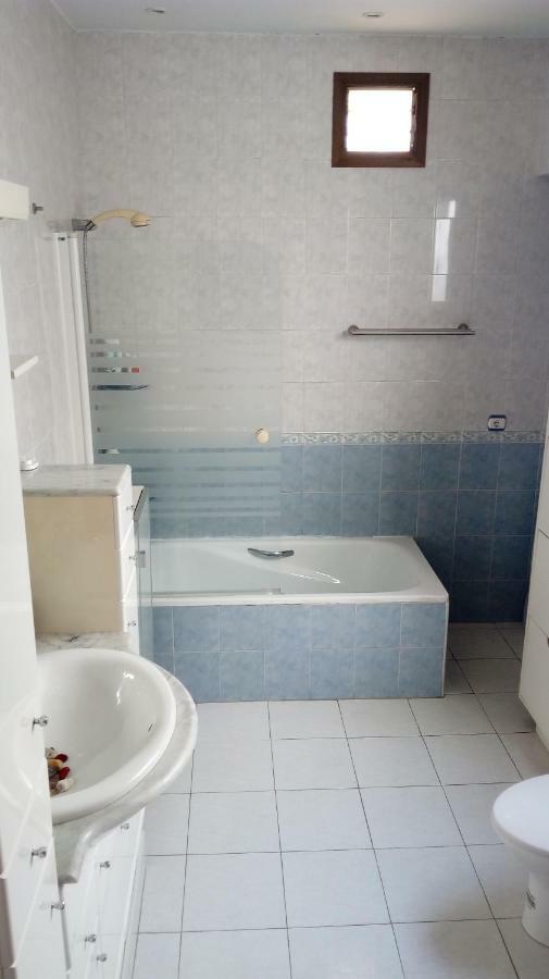 Cosy Double Room + Private Bathroom Sevilla Center Exteriör bild