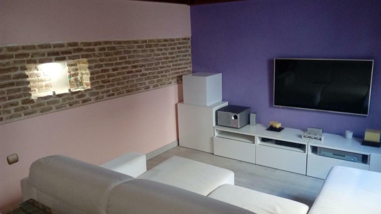 Cosy Double Room + Private Bathroom Sevilla Center Exteriör bild